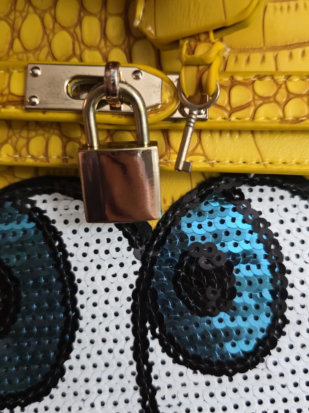 Winky Eye or SpongeBob Cross body bag purse Yellow - Picture 8 of 8